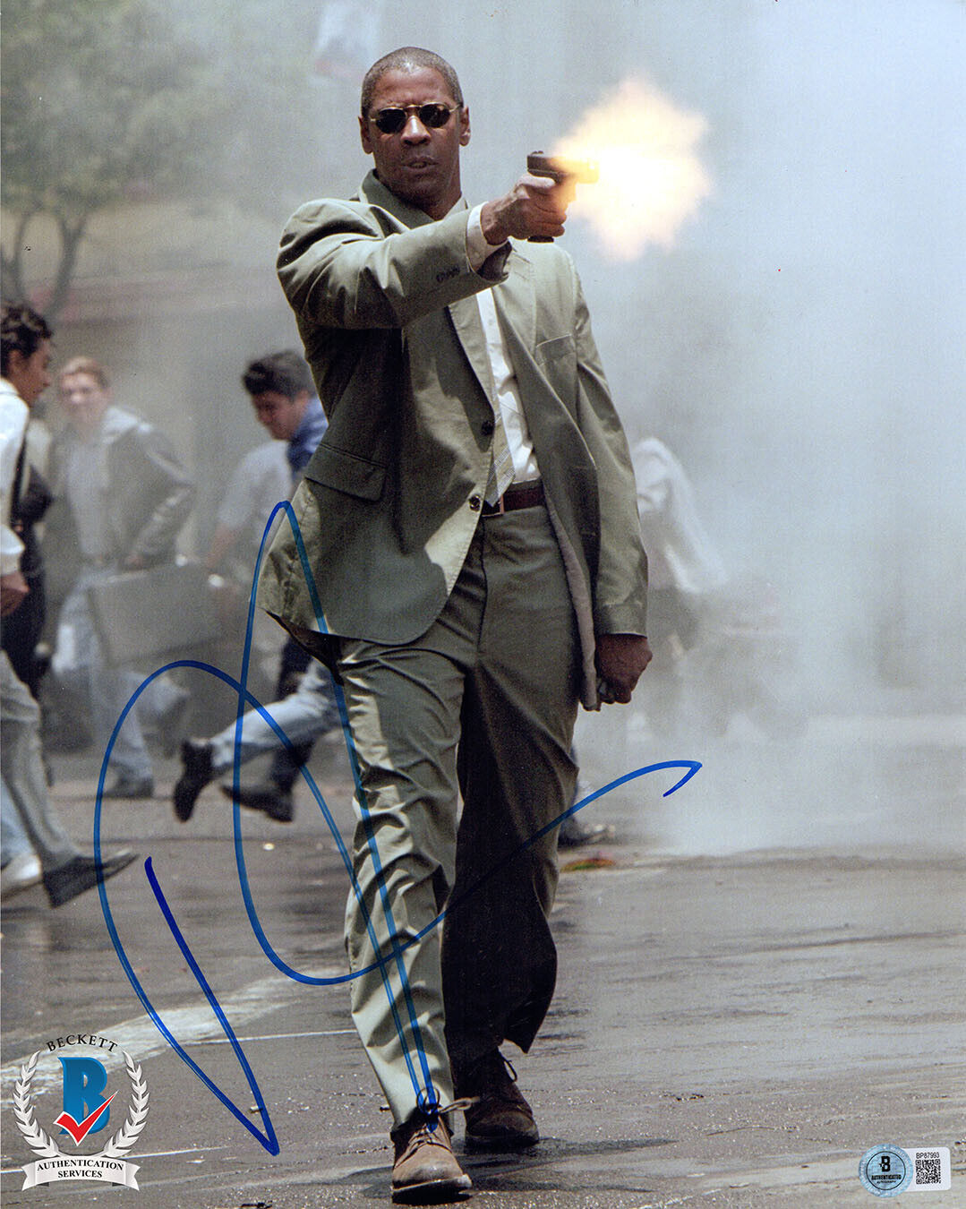DENZEL WASHINGTON AUTOGRAPH SIGNED 11X14 PHOTO BECKETT BAS