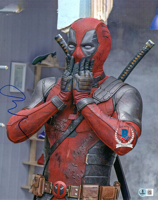 RYAN REYNOLD AUTOGRAPH SIGNED 11X14 PHOTO MARVEL DEADPOOL BECKETT BAS