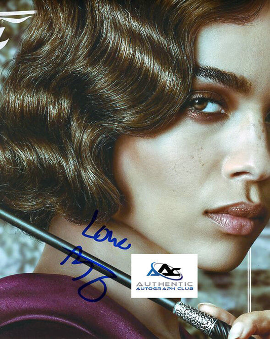 ZOE KRAVITZ AUTOGRAPH SIGNED 8x10 PHOTO FANTASTIC BEASTS COA