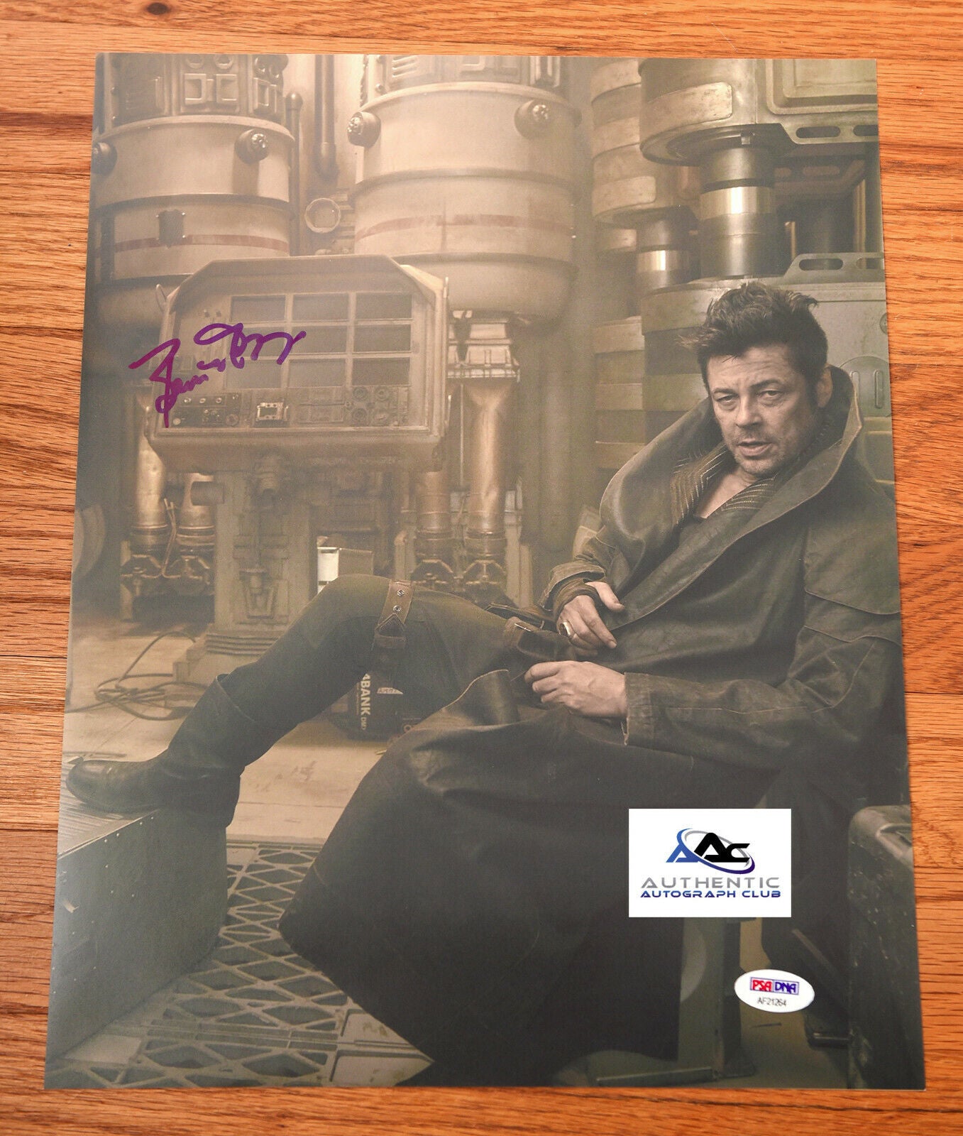 BENICIO DEL TORO AUTOGRAPH SIGNED 11X14 PHOTO STAR WARS THE LAST JEDI PSA COA