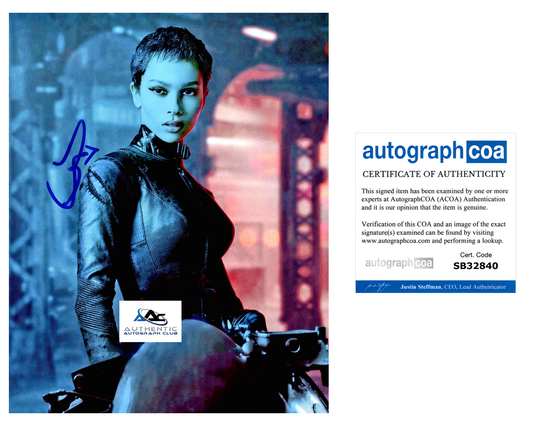 ZOE KRAVITZ AUTOGRAPH SIGNED 8X10 PHOTO CATWOMAN THE BATMAN DC COMICS ACOA