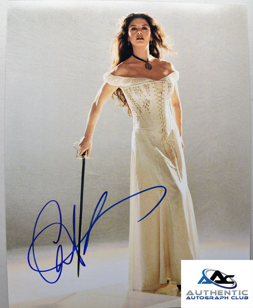 CATHERINE ZETA JONES AUTOGRAPH SIGNED 11x14 PHOTO ZORRO COA