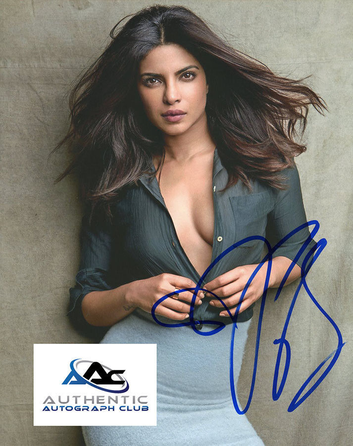 PRIYANKA CHOPRA AUTOGRAPH SIGNED 8x10 PHOTO BAYWATCH COA