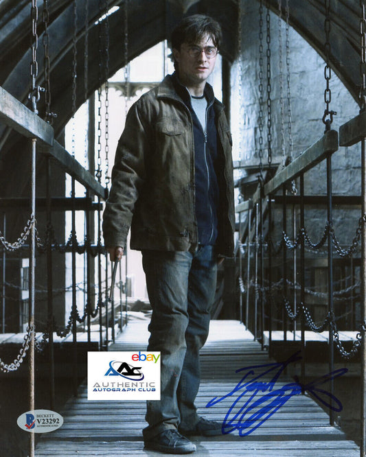 DANIEL RADCLIFFE AUTOGRAPH SIGNED 8x10 PHOTO HARRY POTTER BECKETT