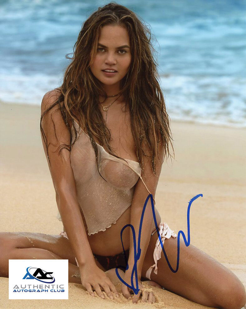 CHRISSY TEIGEN AUTOGRAPH SIGNED 8X10 PHOTO SWIMSUIT MODEL COA