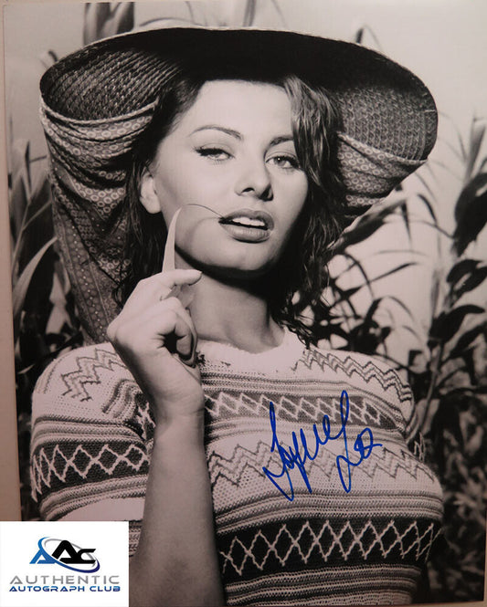 SOPHIA LOREN AUTOGRAPH SIGNED 11x14 PHOTO COA