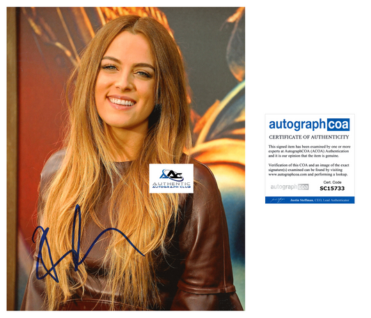 RILEY KEOUGH AUTOGRAPH SIGNED 8x10 PHOTO ACOA