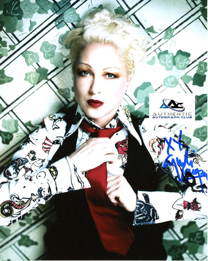 CYNDI LAUPER AUTOGRAPH SIGNED 8x10 PHOTO COA