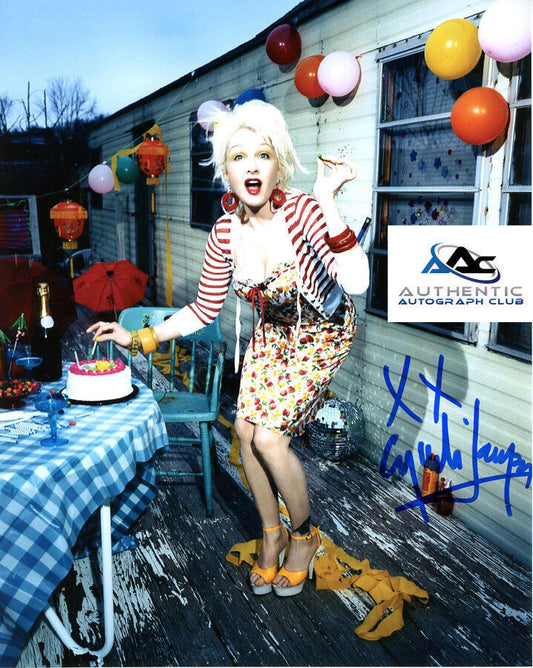 CYNDI LAUPER AUTOGRAPH SIGNED 8x10 PHOTO COA