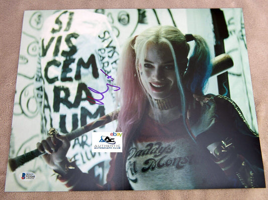 MARGOT ROBBIE AUTOGRAPH SIGNED 11x14 PHOTO HARLEY QUINN SUICIDE SQUAD BECKETT