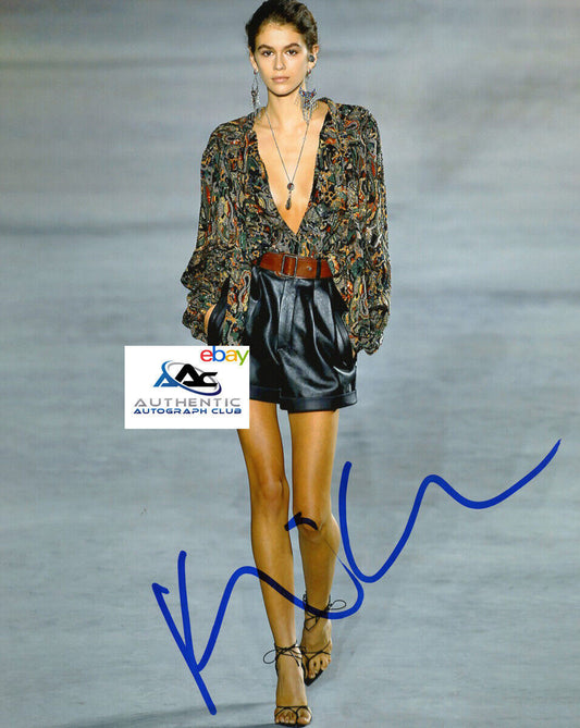 MODEL KAIA GERBER AUTOGRAPH SIGNED 8X10 PHOTO COA