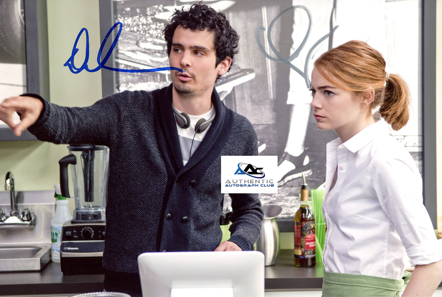 EMMA STONE AND DAMIEN CHAZELLE AUTOGRAPH SIGNED 8x12 PHOTO LA LA LAND OSCAR WIN DIRECTOR COA