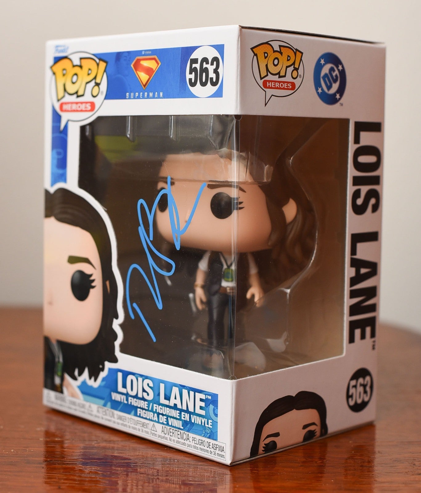 RACHEL BROSNAHAN AUTOGRAPH SIGNED LOIS LANE SUPERMAN FUNKO POP 563