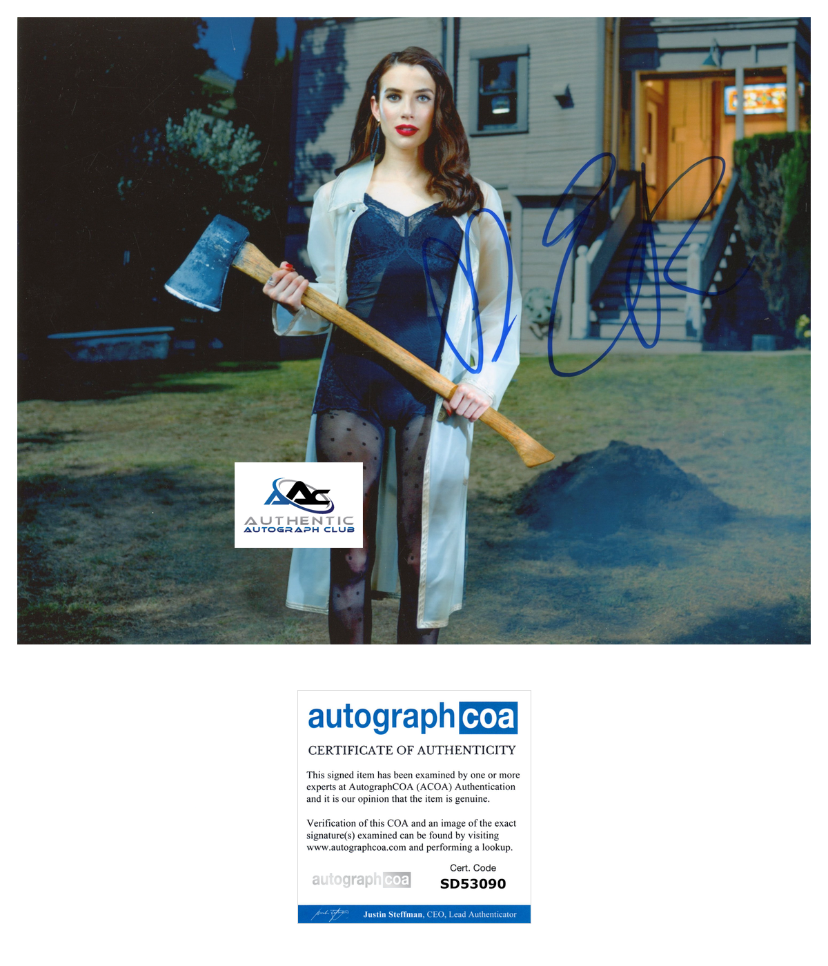 EMMA ROBERTS AUTOGRAPH SIGNED 8X10 PHOTO LADY AMERICAN HORROR STORY SCREAM ACOA