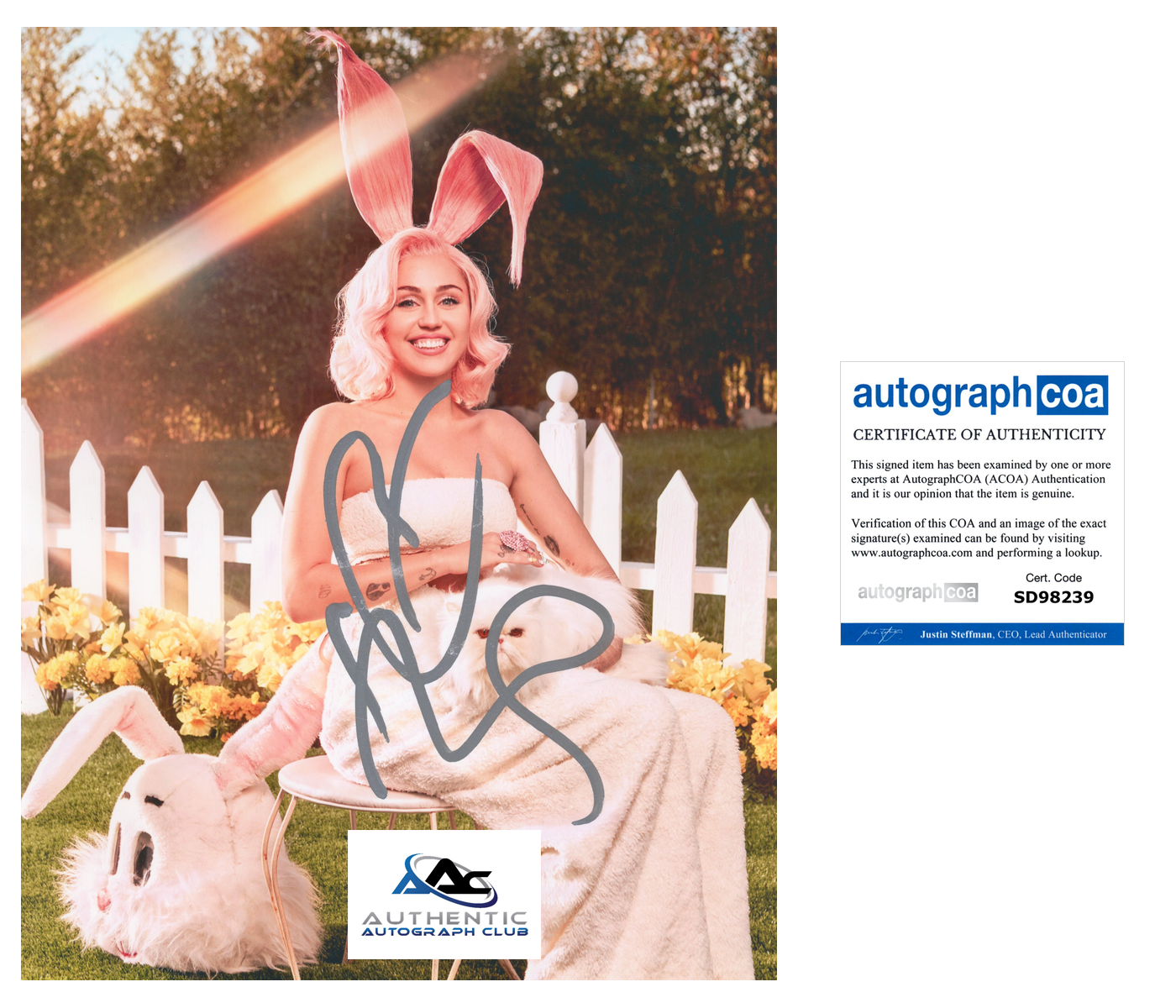 MILEY CYRUS AUTOGRAPH SIGNED 8x10 PHOTO MILEY CYRUS ACOA