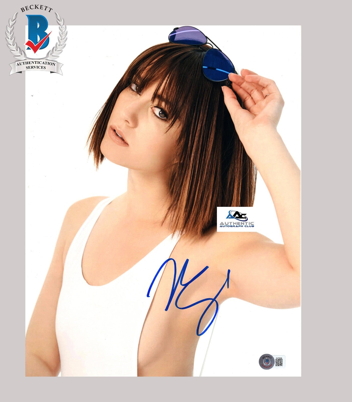 MARY ELIZABETH  WINSTEAD AUTOGRAPH SIGNED 11X14 PHOTO BECKETT BAS